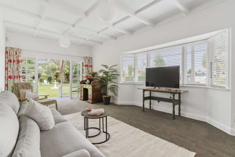 Photo of property in 4 Crossley Street, Katikati, 3129