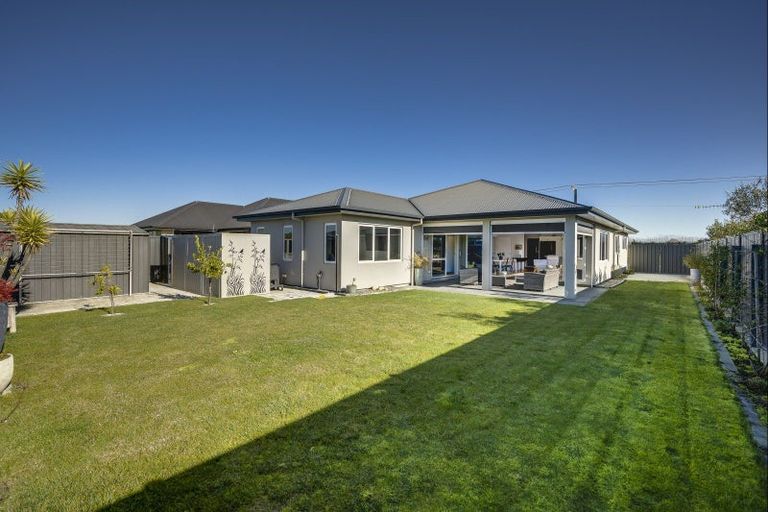 Photo of property in 54 Eriksen Road, Te Awa, Napier, 4110