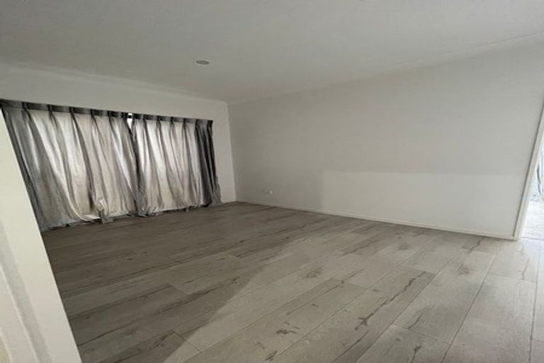 Photo of property in 34 Lime Hill Rise, Flat Bush, Auckland, 2019
