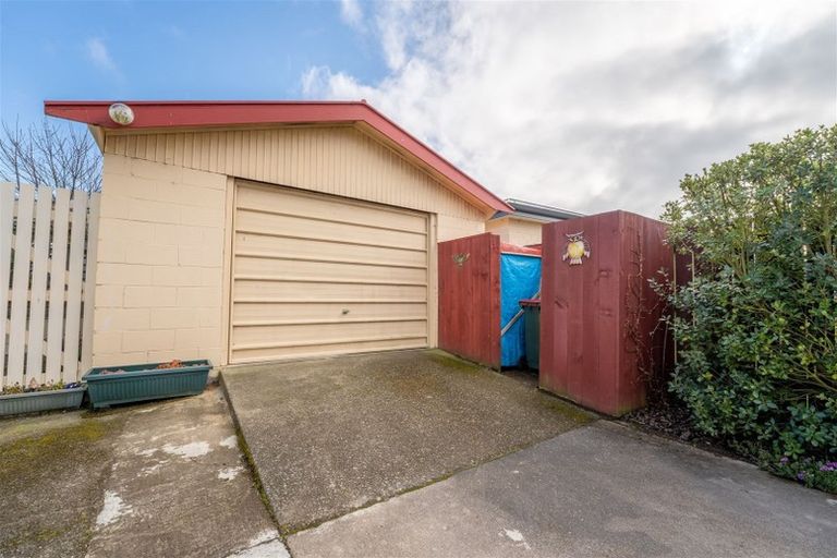 Photo of property in 20 Paul Street, Waimate, 7924