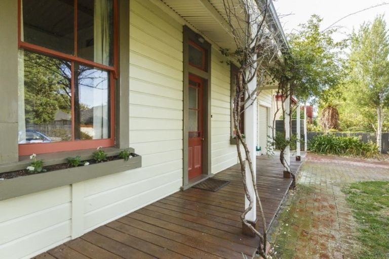 Photo of property in 127 Linton Street, West End, Palmerston North, 4410