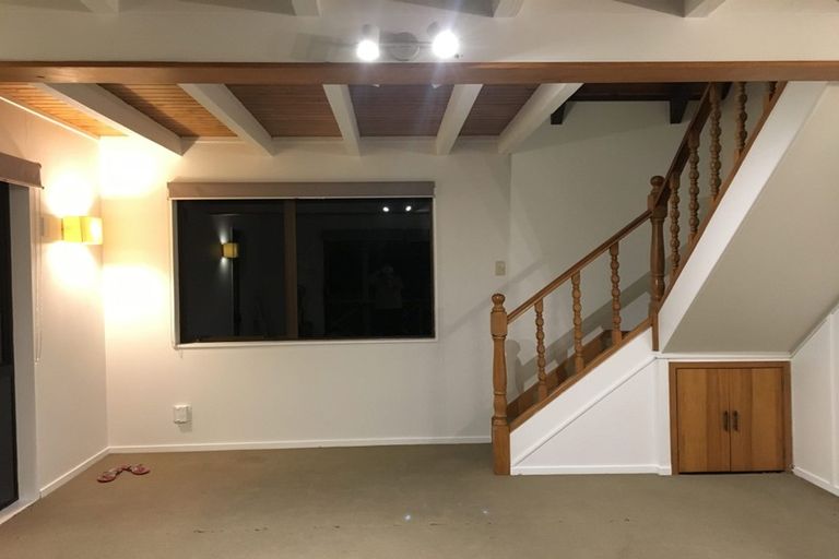 Photo of property in 1/11 Taipari Road, Te Atatu Peninsula, Auckland, 0610