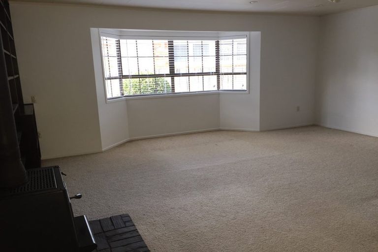 Photo of property in 1/2 Wolfe Street, Regent, Whangarei, 0112