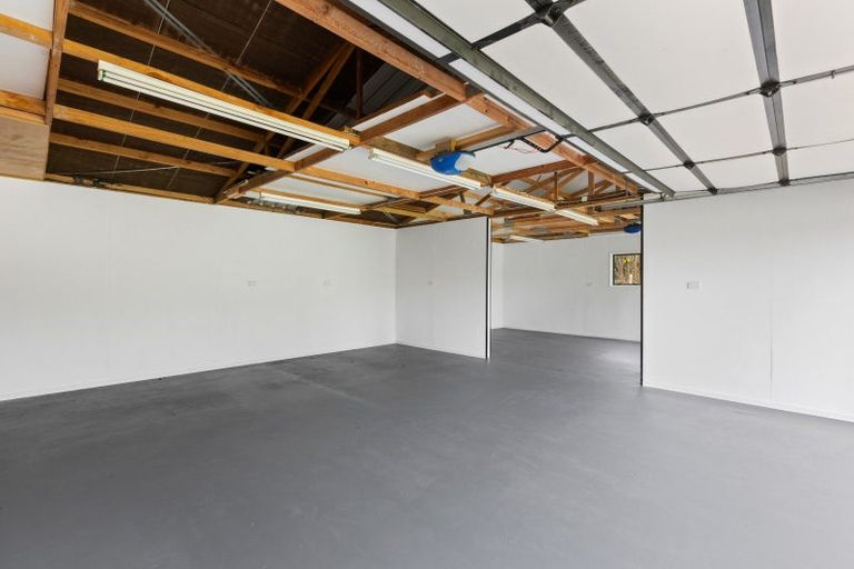 Photo of property in 526 Manutahi Road, Lepperton, New Plymouth, 4373