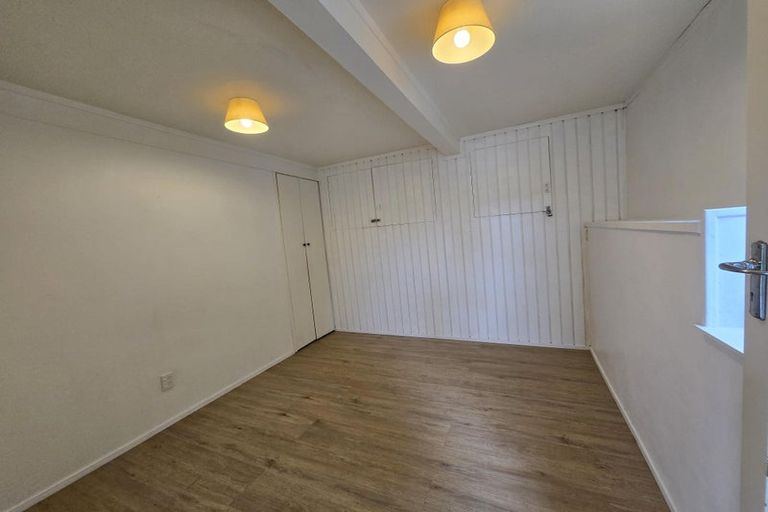 Photo of property in 35 Bayview Road, Browns Bay, Auckland, 0630