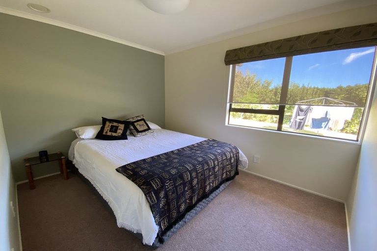 Photo of property in 242 Kuku East Road, Kuku, Levin, 5570