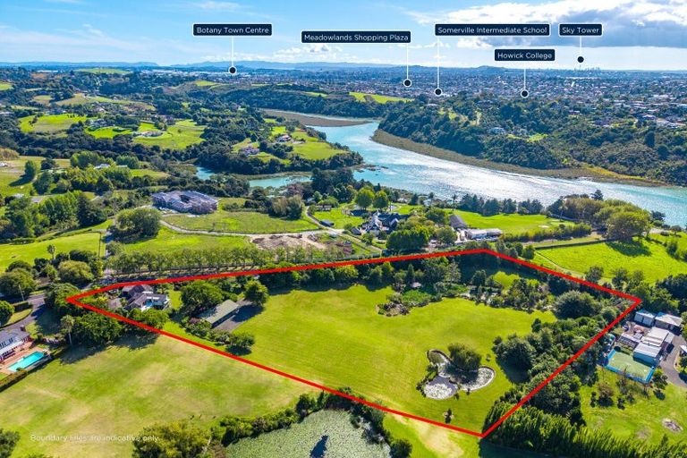 Photo of property in 247 Broomfields Road, Whitford, Howick, 2571