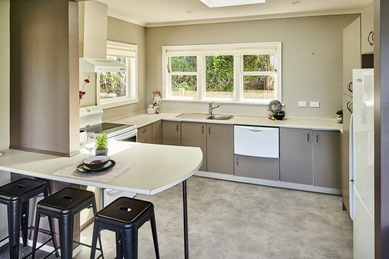 Photo of property in 60 Anne Street, Wadestown, Wellington, 6012