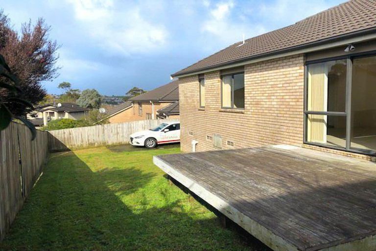 Photo of property in 9 Travis View Drive, Fairview Heights, Auckland, 0632