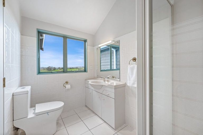 Photo of property in 40 Lonely Track Road, Redvale, Auckland, 0632
