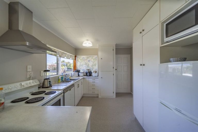 Photo of property in 18 Veronica Avenue, Marewa, Napier, 4110