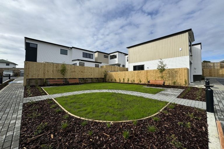 Photo of property in 16 Elegant Lane, Ranui, Auckland, 0612