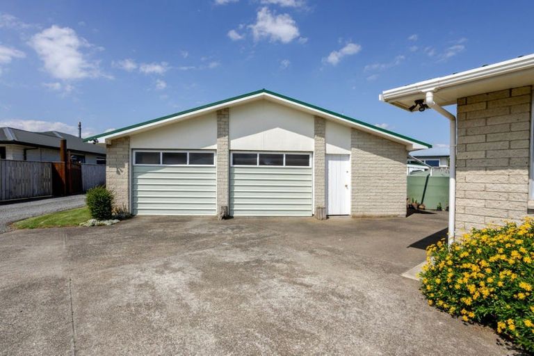 Photo of property in 63 Mcphee Street, Dannevirke, 4930