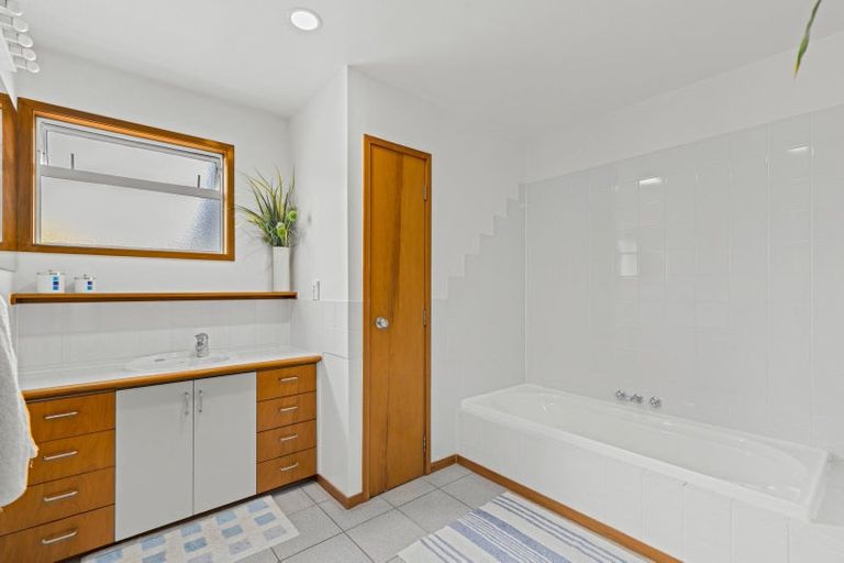 Photo of property in 7 Kowhai Road, Mairangi Bay, Auckland, 0630