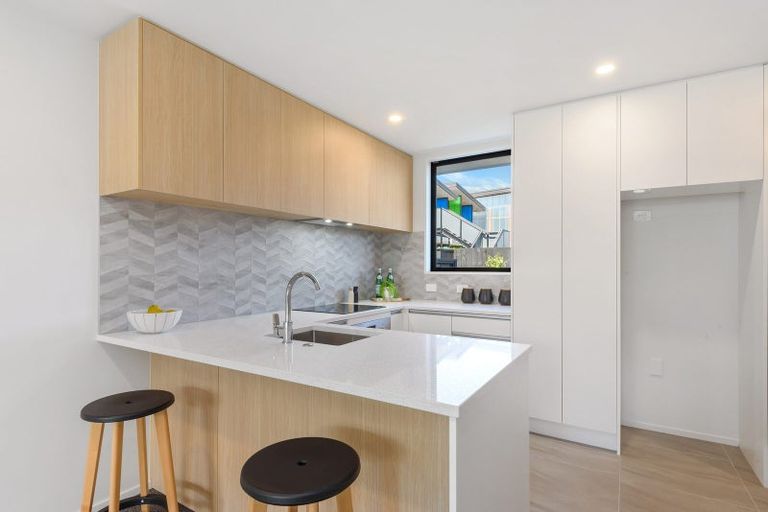 Photo of property in 2/21 Packe Street, Edgeware, Christchurch, 8013