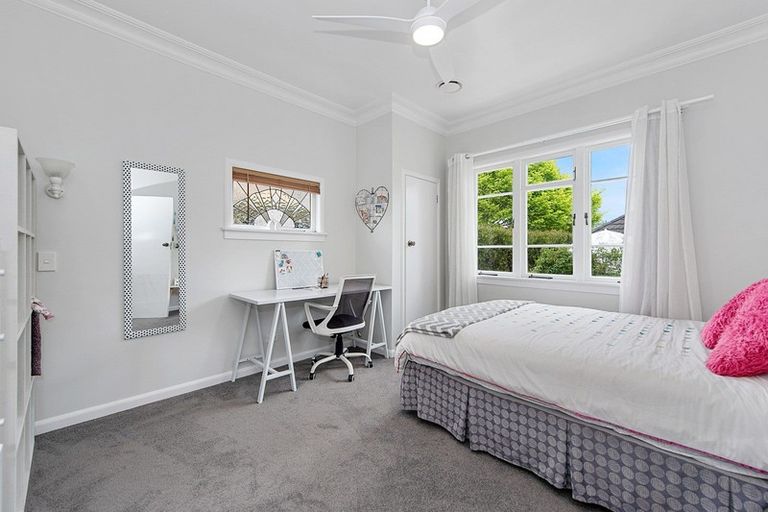 Photo of property in 6 Strowan Avenue, Fairfield, Hamilton, 3214