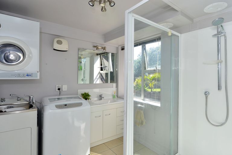 Photo of property in 1 Tuatara Drive, Te Kamo, Whangarei, 0112