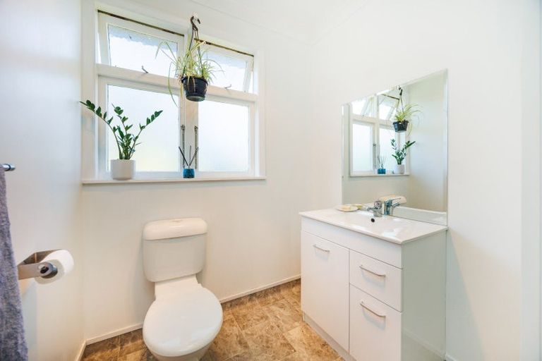 Photo of property in 87 Florence Avenue, Palmerston North, 4414