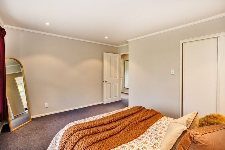 Photo of property in 22 Raeburn Avenue, Otatara, Invercargill, 9879