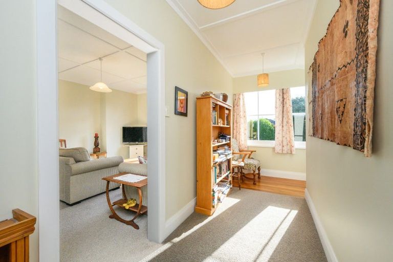 Photo of property in 38 Manson Street, Terrace End, Palmerston North, 4410