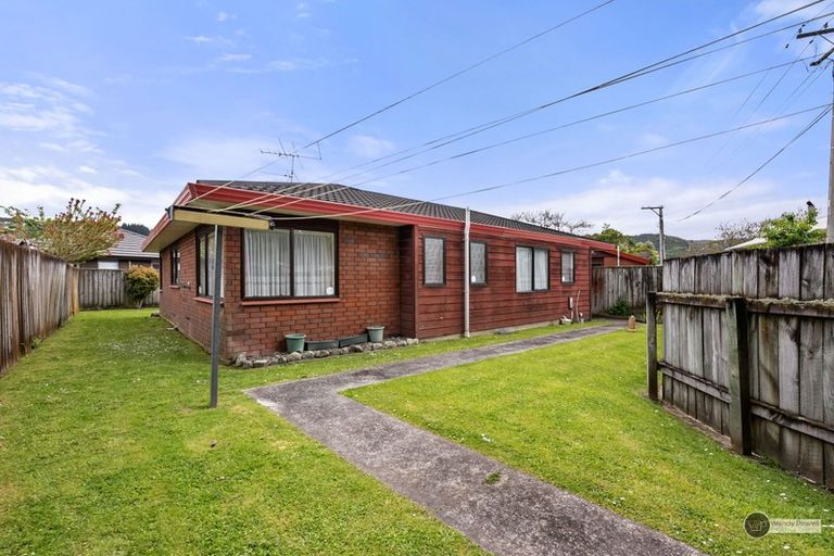 Photo of property in 9 Cooper Street, Taita, Lower Hutt, 5011