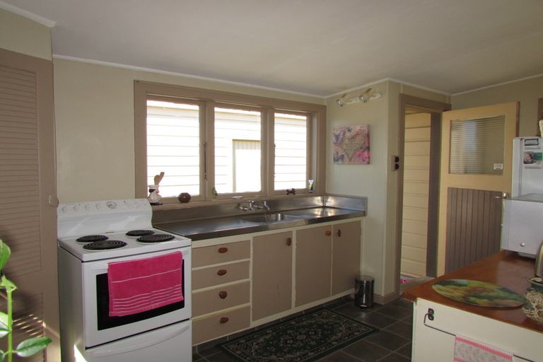 Photo of property in 9 Bristol Street, Pareora, 7912