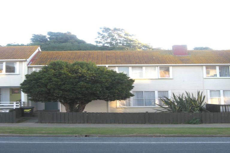 Photo of property in 196 Champion Street, Cannons Creek, Porirua, 5024