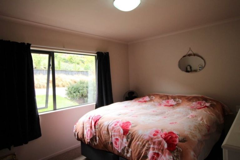 Photo of property in 35 Shields Street, Clyde, 9330