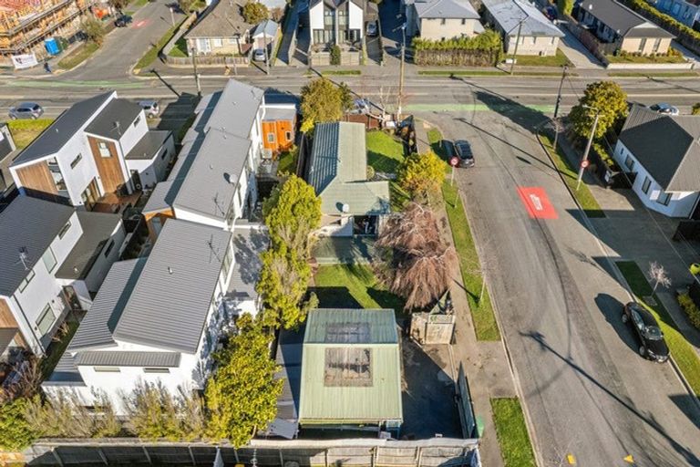 Photo of property in 2 Allard Street, Edgeware, Christchurch, 8013