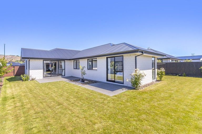 Photo of property in 11 Muirhill Street, Halswell, Christchurch, 8025