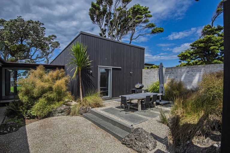 Photo of property in 21 Tangaroa Road, Mangawhai Heads, Mangawhai, 0505