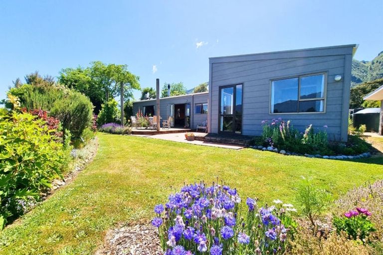 Photo of property in 246 East Takaka Road, East Takaka, Takaka, 7183