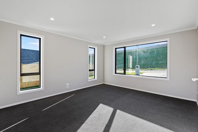 Photo of property in 62 Whakaturou Crescent, Pyes Pa, Tauranga, 3112