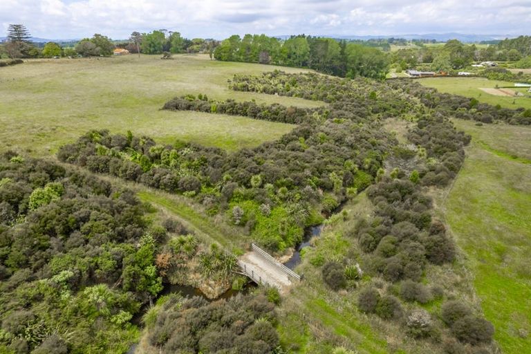 Photo of property in 410 Charles Road, Karaka, Papakura, 2580