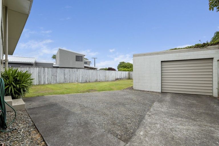 Photo of property in 254 Huatoki Street, Upper Vogeltown, New Plymouth, 4310