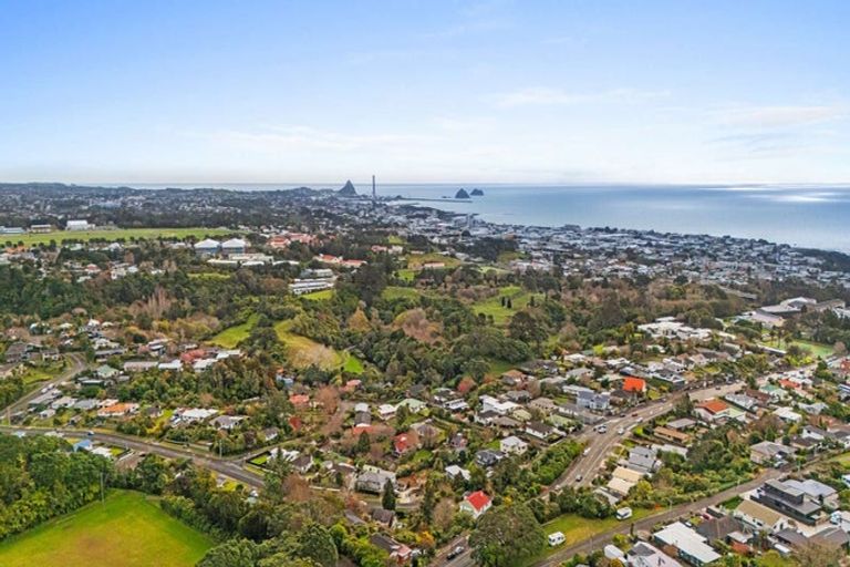 Photo of property in 10b Awanui Street, Merrilands, New Plymouth, 4312
