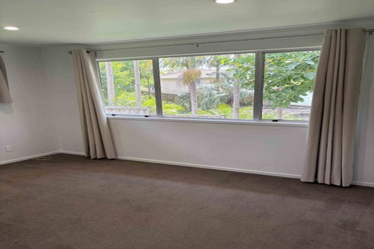 Photo of property in 37a Regency Place, Sunnynook, Auckland, 0632