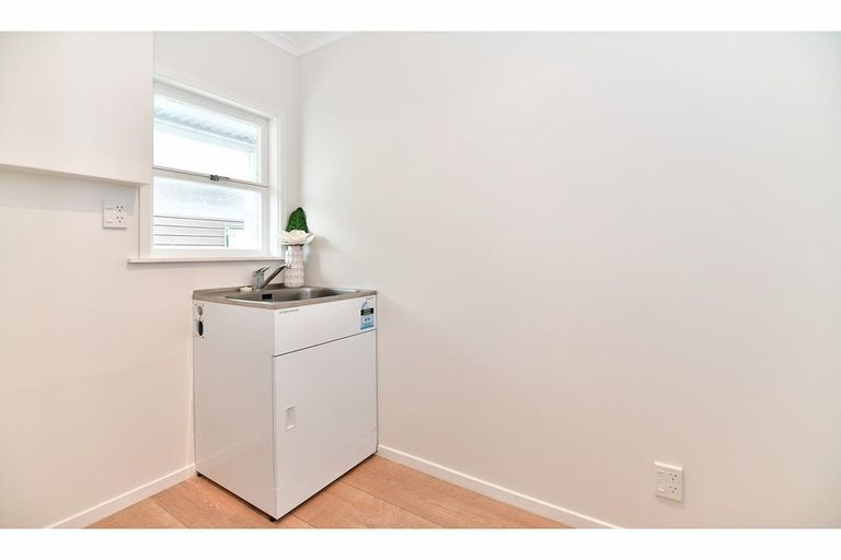 Photo of property in 12 Forest Glen, Orewa, 0931