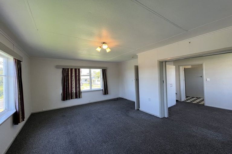 Photo of property in 53 Mould Street, Waitara, 4320
