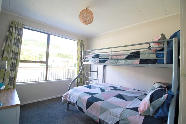 Photo of property in 17 Mako Avenue, Whiritoa, Whangamata, 3691