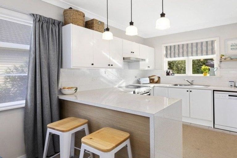 Photo of property in 99 Normandale Road, Normandale, Lower Hutt, 5010