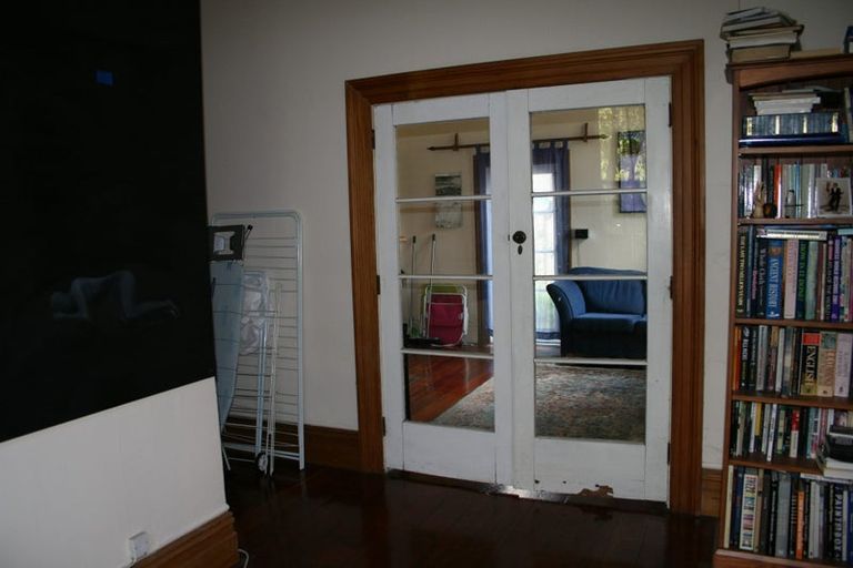 Photo of property in 143 Wadestown Road, Wadestown, Wellington, 6012