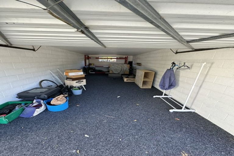 Photo of property in 2/32 Mona Vale Avenue, Riccarton, Christchurch, 8011