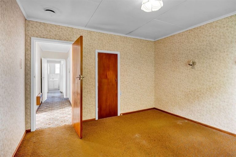 Photo of property in 4 Buchanan Place, Hawera, 4610