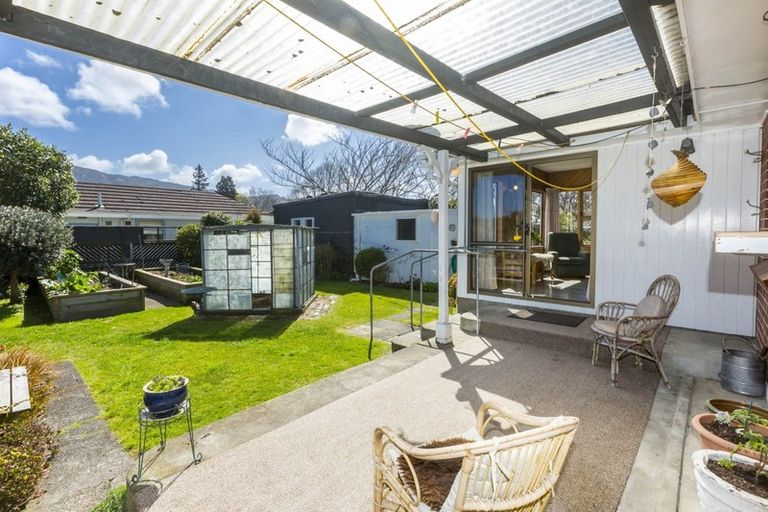 Photo of property in 11 York Avenue, Heretaunga, Upper Hutt, 5018