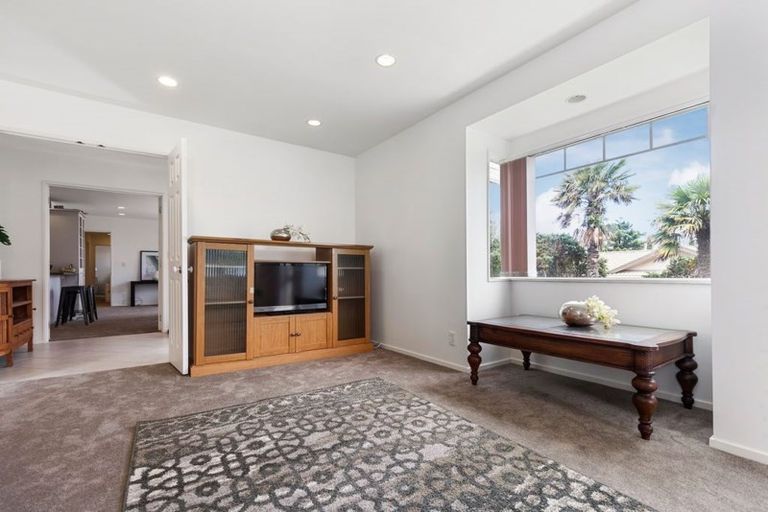 Photo of property in 738 Chapel Road, Dannemora, Auckland, 2016