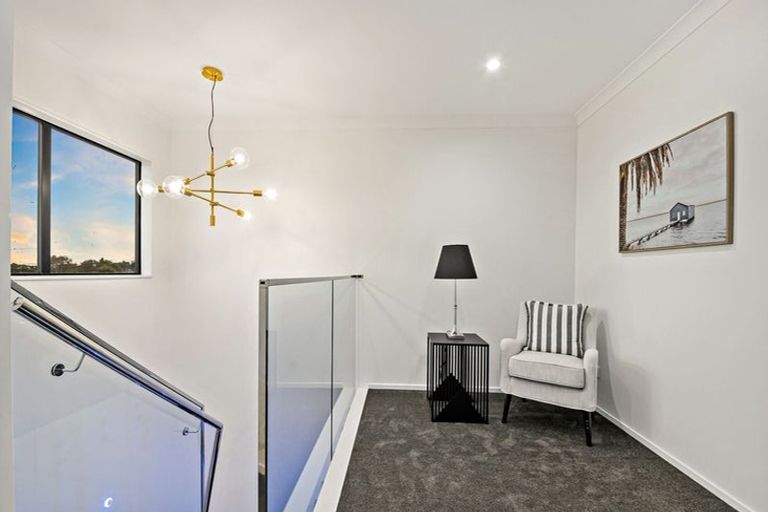 Photo of property in 75 Titirangi Road, New Lynn, Auckland, 0600