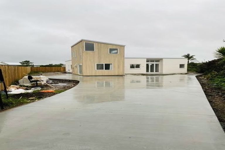 Photo of property in 72 Jack Boyd Drive, Mangawhai Heads, Mangawhai, 0573