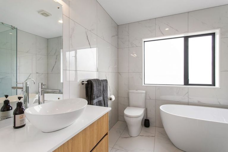 Photo of property in 97b Fendalton Road, Fendalton, Christchurch, 8014