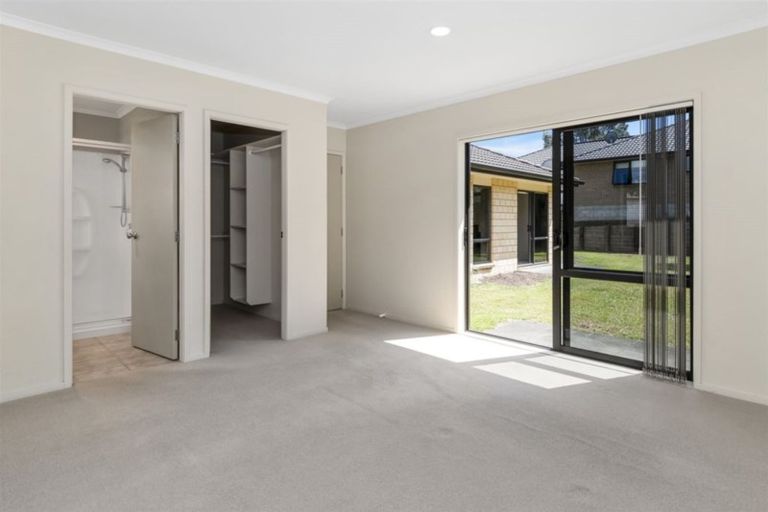 Photo of property in 5 Hillford Place, Welcome Bay, Tauranga, 3175
